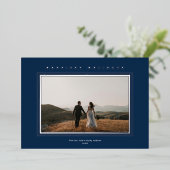 シックなミニマリストエレガンスネイビーブルークリスマスフォト 箔シーズンカード (立ち正面)