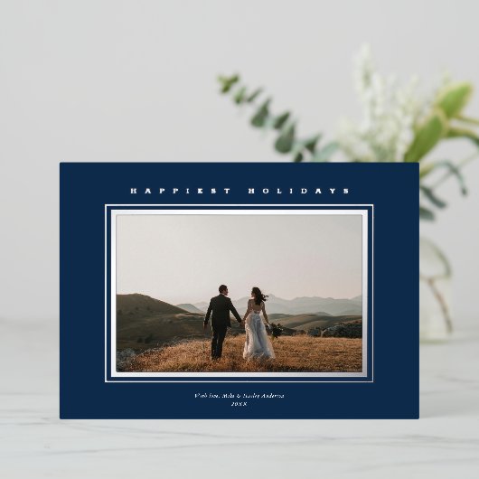 シックなミニマリストエレガンスネイビーブルークリスマスフォト 箔シーズンカード (立ち正面)