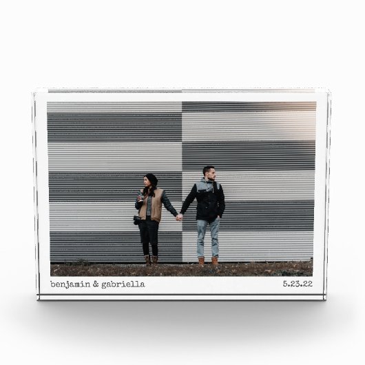 シックなミニマリストタイプライターのタイポグラフィ結婚ズ フォトブロック (正面)