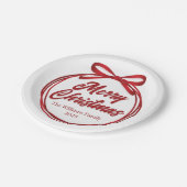 シックなメリークリスマススクリプトレッドリボンボウパーティー ペーパープレート (アングル)