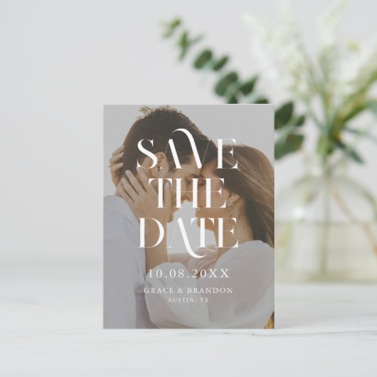 シックなモダン写真のウェディングの日付を保存 案内ポストカード (スタンド正面)