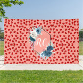 シックなモノグラムの赤いハートブルーの花をピンクに 横断幕 (外側)