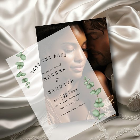 シックなユーカリの緑の結婚式の日付を保存 ベラム紙招待状