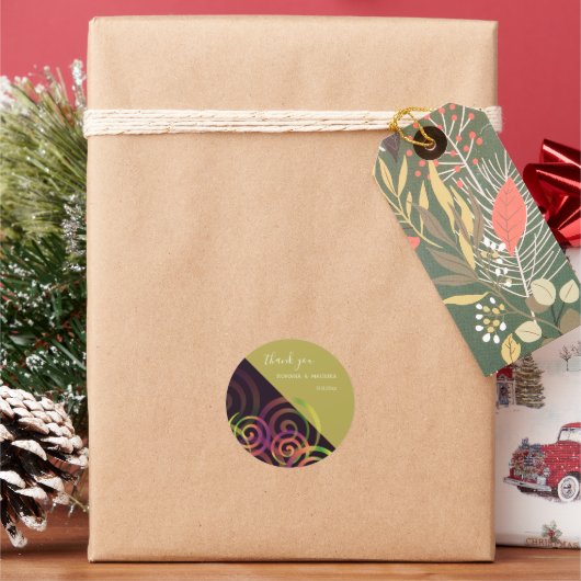 シックなレインボーらせん状オンパープル&マスタード ラウンドシール (クリスマス)