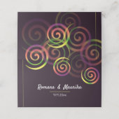 シックなレインボーらせん状オン深い紫とマスタード プレイスカード (外部開封)