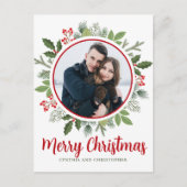 シックなレッドホリーベリークリスマスリースカップルの写真 シーズンポストカード (正面)