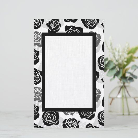 シックなヴィンテージの黒と白のバラ 便箋 (スタンド正面)