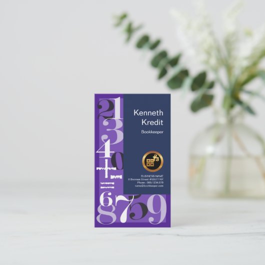 シックな借方信用の紫色は簿記に番号を付けます 名刺 (スタンド正面)