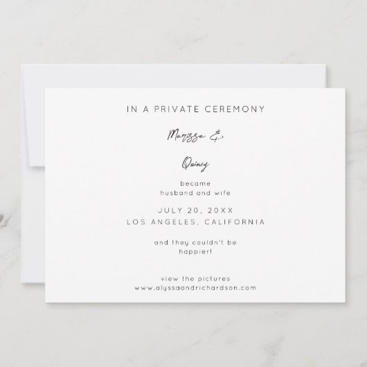 シックな写真とたった今結婚しましたタイポグラフィ水平 招待状 (裏面)
