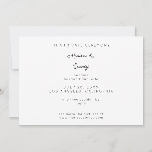 シックな写真と新婚のタイポグラフィ水平 招待状 (裏面)