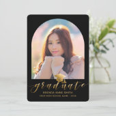 シックな卒業式2フォト金ゴールドキャップスクリプトをブラック 案内状 (スタンド正面)