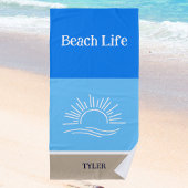 シックな名前タン&ライトブルーストライプシーズ ビーチタオル