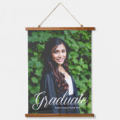 シックな大学院写真2025卒業ポートレート 吊り下げ型タペストリー (正面)