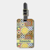 シックな幾何地中海のオレンジのタイルのモノグラム ラゲッジタグ (正面縦)