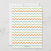 シックな恐竜の男の子の赤ちゃんシャワー緑のシェブロン 招待状 (裏面)