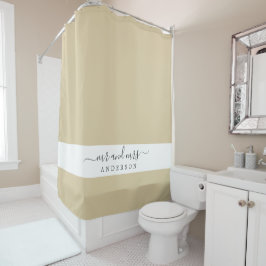 シックな新婚ミセス・ベージュ・サンド・モノグラム シャワーカーテン