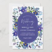 シックな春ほこりっぽいブルーダークパープル結婚フローラ 招待状 (正面)