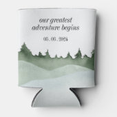 シックな水の色の森の風景結婚山 缶クーラー (正面)