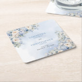 シックな水色の青あじさい白いバラ スクエアペーパーコースター (アングル)