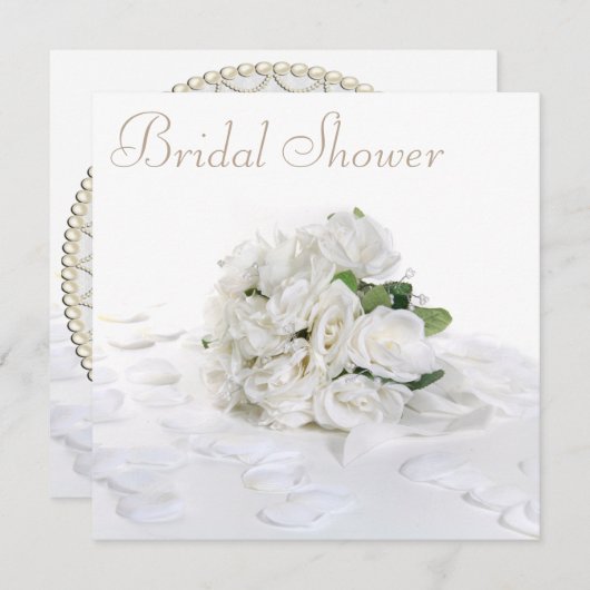 シックな白いバラの花束及び花びらのブライダルシャワー 招待状 (正面/裏面)