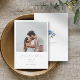 シックな白のスクリプトカップルの写真日付カードを保存 セーブザデート