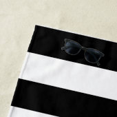 シックな白黒のストライプパーソナライズされた ビーチタオル (インサイチュ)