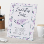 シックな紫のティール（緑がかった色）フローラと言わない赤ちゃんシャワーゲーム 台座サイン (インサイチュ)