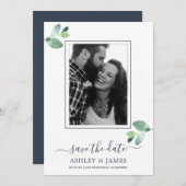 シックな緑の葉ダークブルーの写真デートを保存 招待状 (正面/裏面)