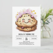 シックな編集可能チョコレートクッキー誕生日 招待状 (スタンド正面)