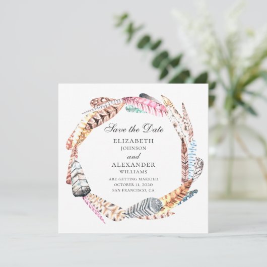 シックな羽のリース。Boho結婚式は日付を保存 招待状 (スタンド正面)