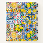 シックな花瓶オ地中海のレンジタイルのモノグラム ノートブック (裏面)