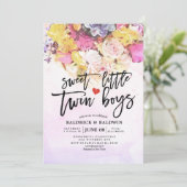 シックな花赤ちゃんシャワー甘い小さな双子の男の子 招待状 (スタンド正面)