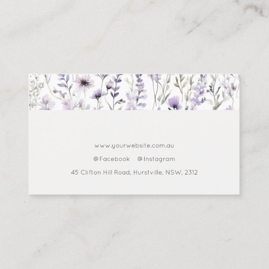 シックな薄紫紫色のワイルドフラワーバタフライウォーター色 名刺 (裏面)