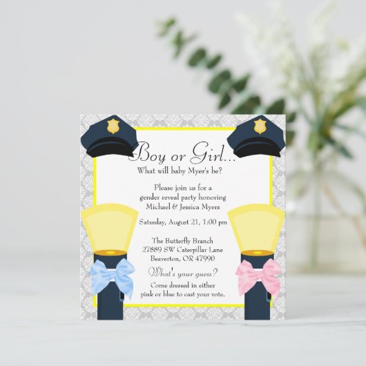 シックな警官のバッジのダマスク織の性は明らかにします 招待状 (スタンド正面)