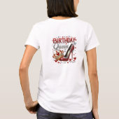 シックな赤い金ゴールドと銀グリッター誕生日の女王 Tシャツ (裏面)