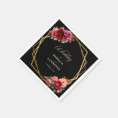 シックな赤の黒いフローラ結婚ズ スタンダードカクテルナプキン (角)