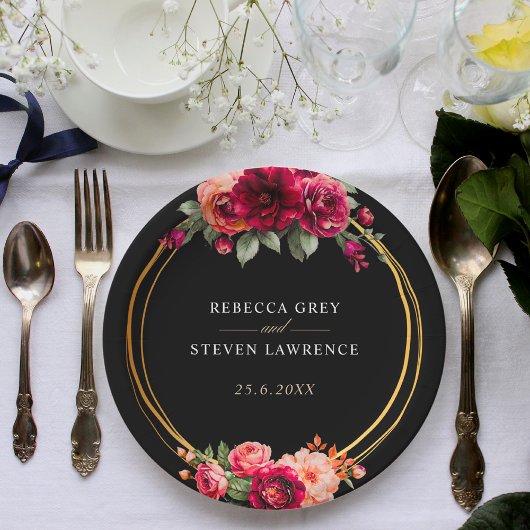 シックな赤の黒いフローラ結婚ズ ペーパープレート