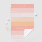 シックな赤面ストライプのピンクのスクリプト名 ゴルフタオル (インサイチュ)