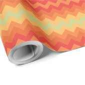 シックな転がギフトラップ：赤、オレンジ、緑のシェブロン ラッピングペーパー (ロールコーナー)
