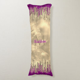 シックな金ゴールドとホットピンクのドリップモノグラム ボディピロー