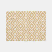 シックな金ゴールドのイカットの種族のダイヤモンドパターン フリースブランケット (正面(横))