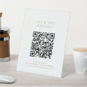 シックな金ゴールドビジネスでソーシャルメディアを活用 台座サイン (インサイチュ)