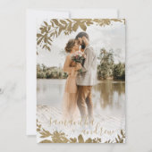 シックな金ゴールドフローラ大理石スクリプト5枚結婚の写真 招待状 (正面)