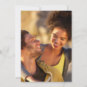 シックな金ゴールドモノグラムグリーナリーフォトカップルシャワー 招待状 (裏面)