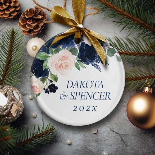 シックな開花 |ネイビーブルーと赤面フローラモノグラム セラミックオーナメント