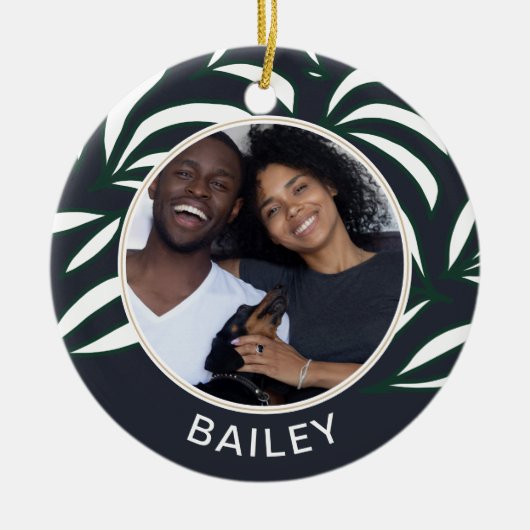 シックな青の植物犬の写真と名前クリスマス セラミックオーナメント (正面)