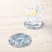 シックな青の白いトワール・ド・ジョイ人形と花 ペーパーコースター (インサイチュ)