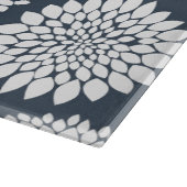 シックな青の白い花モノグラム カッティングボード (角)