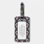 シックな黒と赤のイカットの部族模様モノグラム ラゲッジタグ (裏面縦)