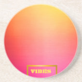 シックな「VIBES」グラデーションピンクと黄色 コースター (正面)
